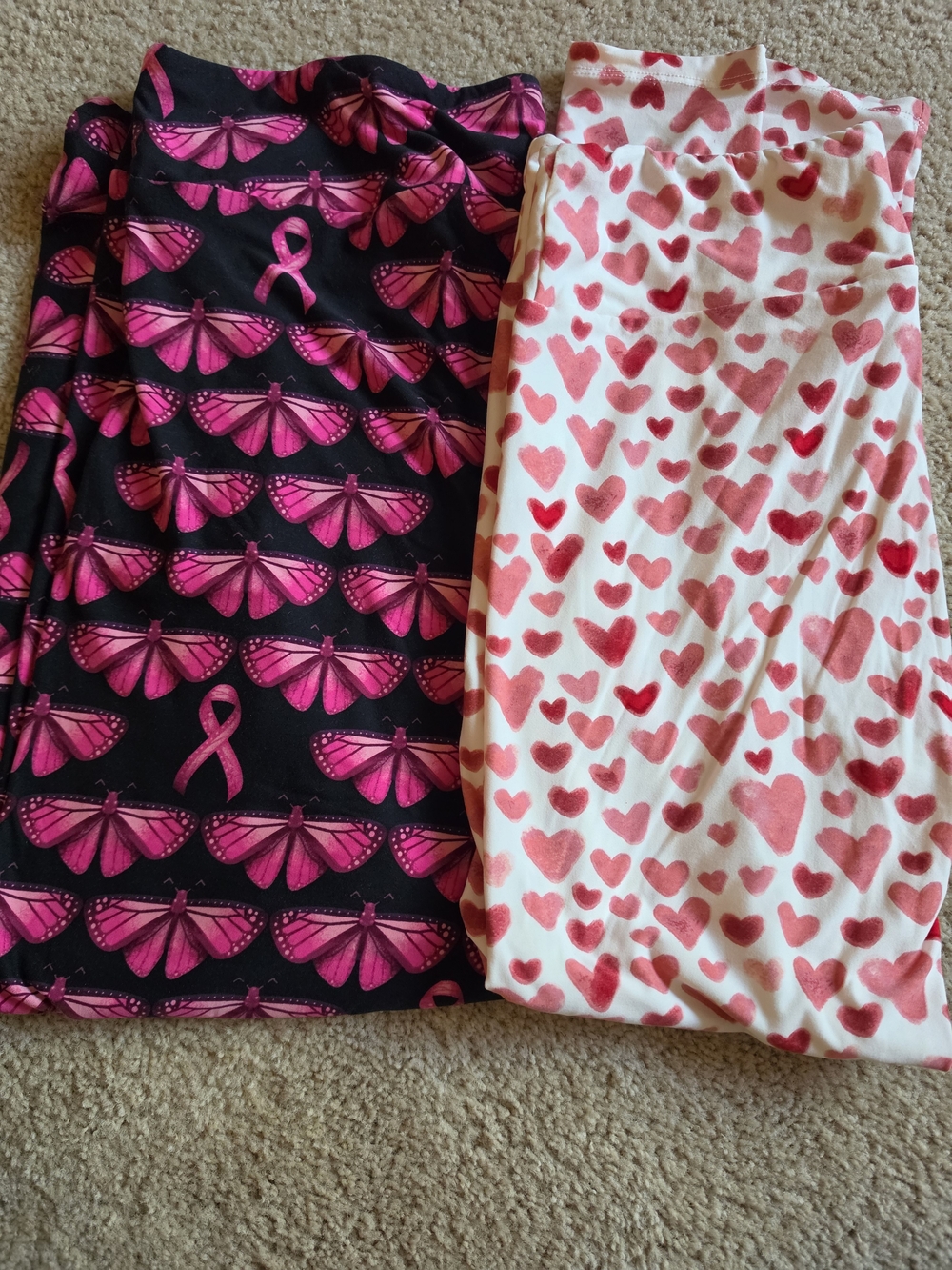 LuLaRoe Black & White  with Pink  Ribbon and Pink Heart Prints Tc Leggings